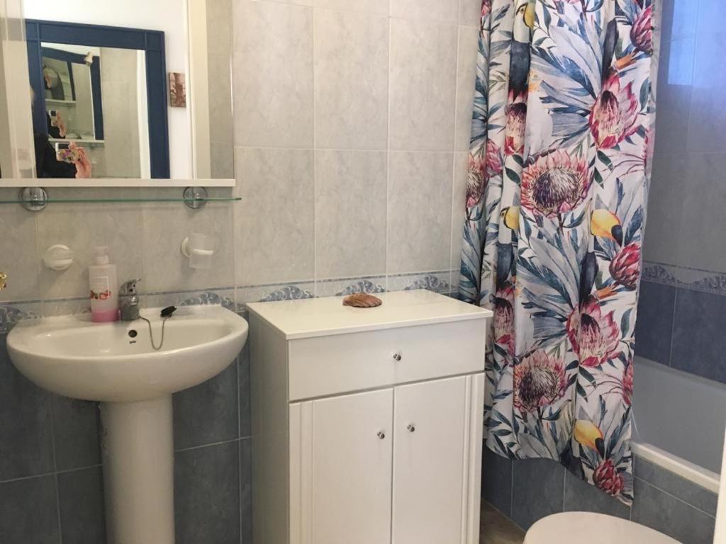 2-Bedroom And Living Room Apartment Near Campoamor Beach 外观 照片